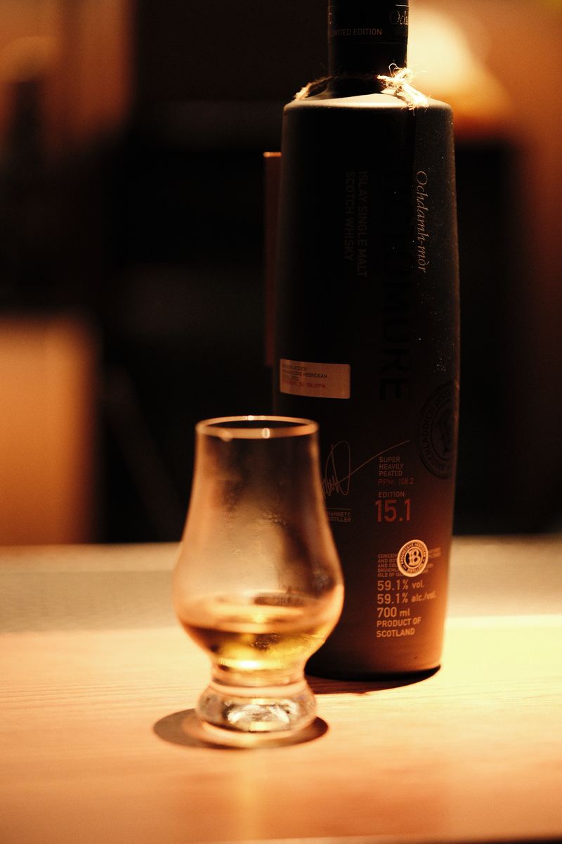 咖啡美酒系列第 1 张摄影作品